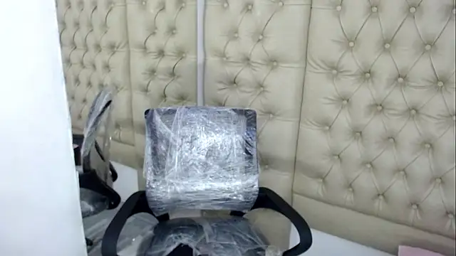 JessicaHott01 online show from January 14, 3:37 am