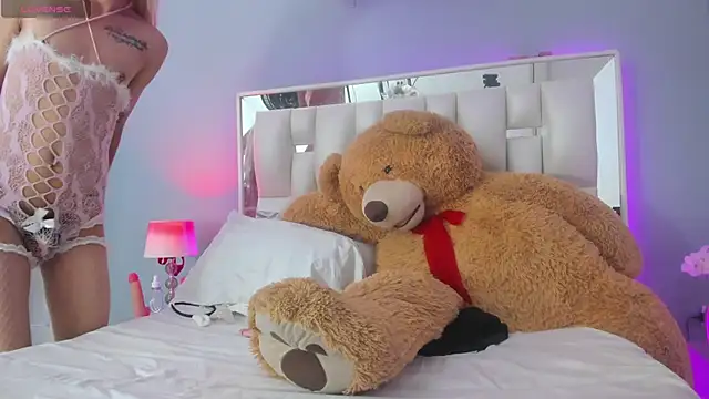 Darlyn tenderhot   online show from September 24, 6:30 am