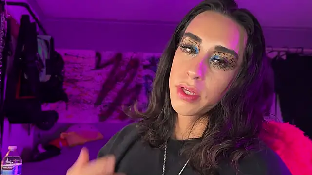 xoFrankie online show from November 28, 6:48 am