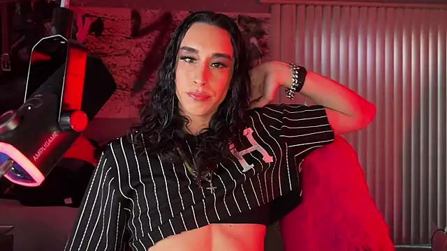 xoFrankie online show from April 21, 1:42 am