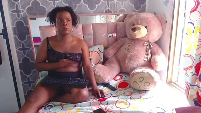 LicyEvans1 online show from April 10, 7:30 pm