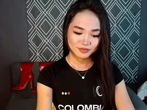 hugesignificant 69 online show from October 10, 5:41 am