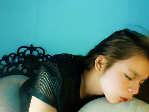 kera metina online show from January 11, 2:18 am