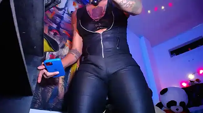 oodirty hellen online show from March 13, 1:10 am