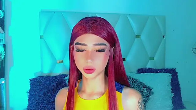 Daphnne Foxx online show from October 17, 9:18 pm