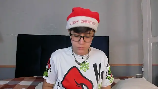 Tsuki Maru online show from December 3, 7:18 pm