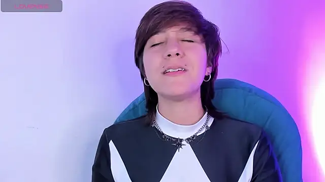 Tsuki Maru online show from April 17, 9:49 pm