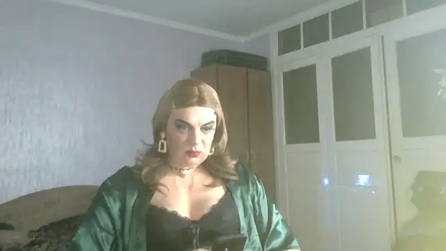 NiraFrost online show from March 17, 5:48 pm