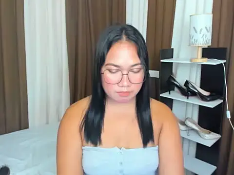 TsUncutKaren online show from September 10, 1:54 pm