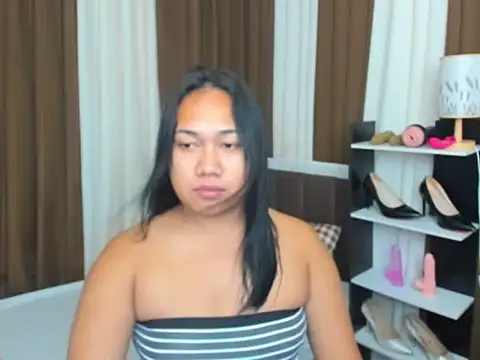 TsUncutKaren online show from September 23, 5:07 pm