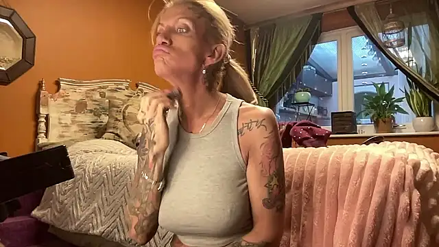 xl uk top trans online show from January 12, 8:54 am