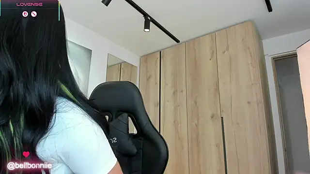 belllbonniie online show from October 25, 6:36 pm