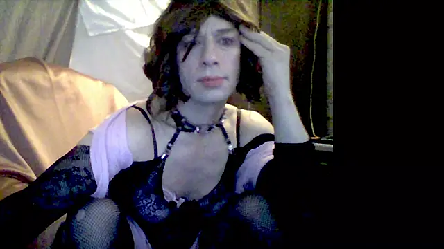 ViolettaElysia online show from November 2, 6:00 am