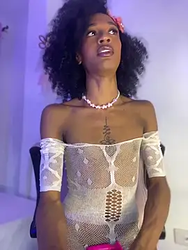 Mia royal online show from May 11, 6:16 pm