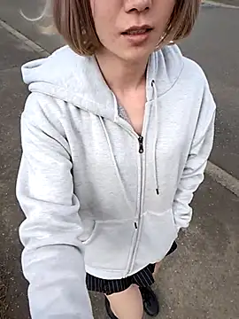 takusaki223 online show from April 24, 5:10 am