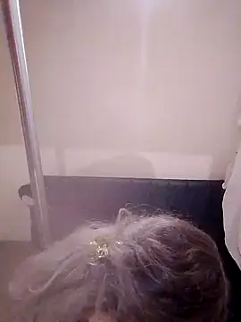 transreyna online show from October 29, 1:36 am