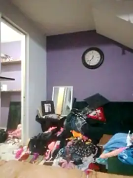 transreyna online show from March 30, 6:36 am