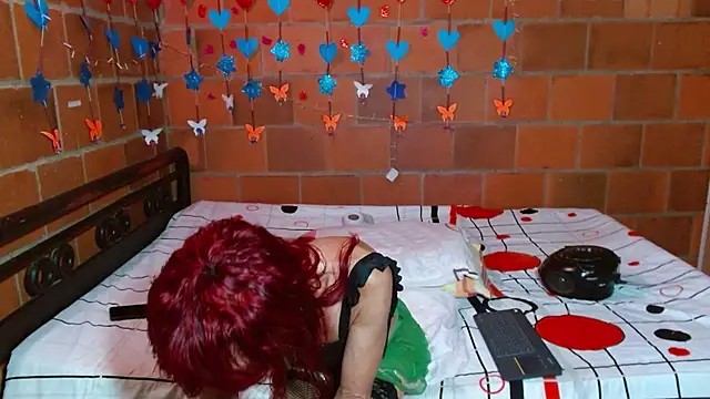 lorenacapelli online show from October 25, 11:55 pm