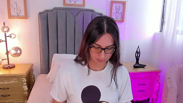 cherrylady 02 online show from February 15, 1:10 pm