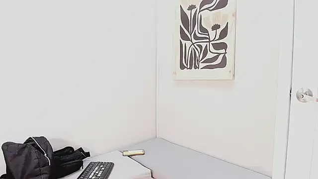 KassMonroe online show from February 19, 8:16 pm