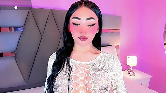 KIISHANNY online show from April 18, 9:15 pm