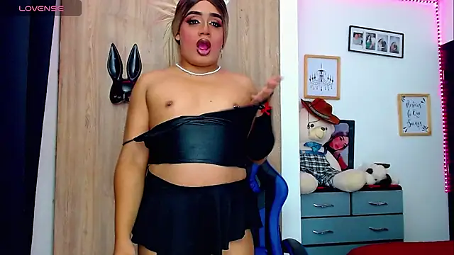 Sofiabigcock22 online show from January 8, 1:31 am