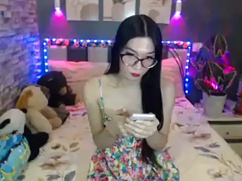 HotNathalie6900 online show from March 9, 3:05 pm