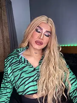 melani ferraraa  online show from April 18, 5:09 am