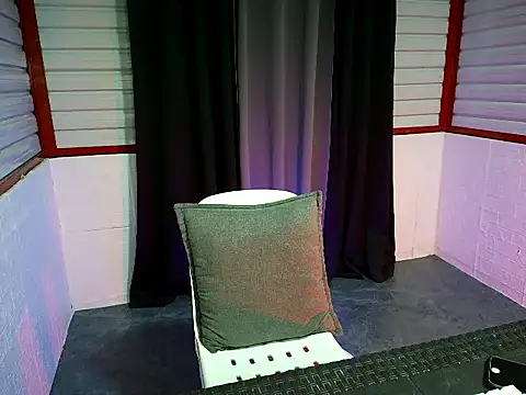 xwildflowerx online show from April 17, 10:55 pm