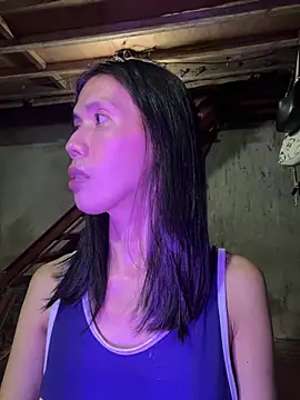 bellaUtops online show from March 22, 4:22 pm