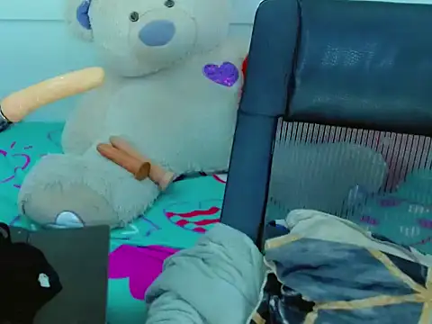 NharaBigCock online show from March 16, 6:55 pm