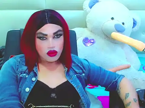 NharaBigCock online show from April 6, 5:13 pm