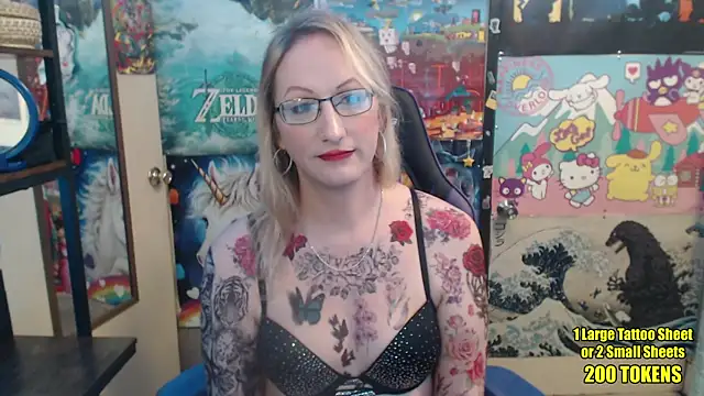 Savanah Banana  online show from April 4, 3:21 pm