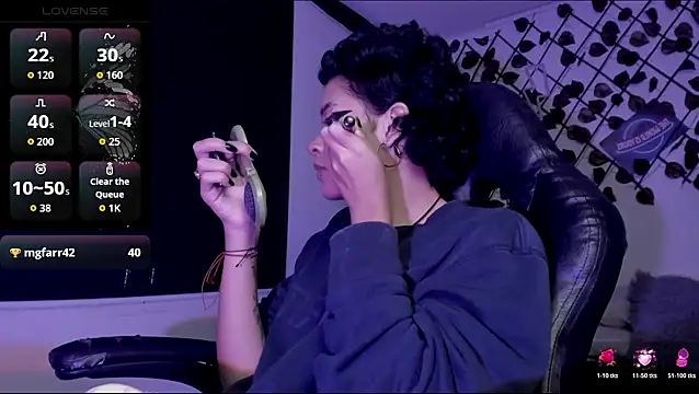 Anny Kiitty online show from April 20, 4:03 am