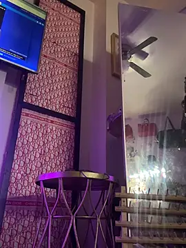 Motherbigbus online show from February 19, 10:34 am