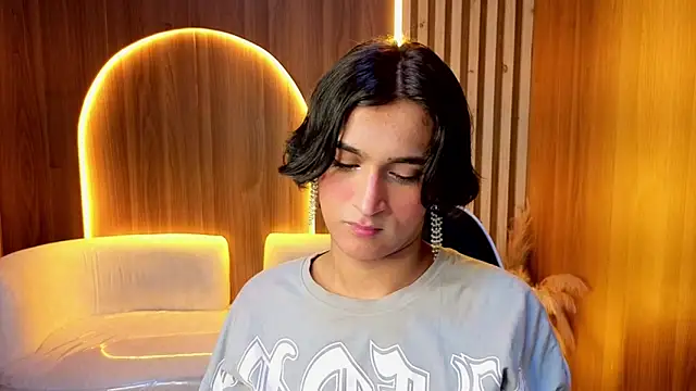 zoe tp online show from January 8, 8:35 pm