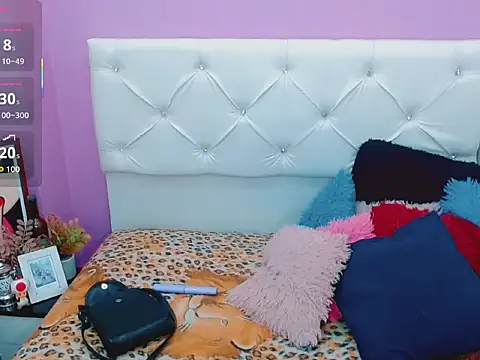 xwetdreamsx online show from January 5, 6:11 pm