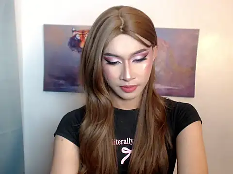  CandyTwink  online show from April 14, 5:18 pm