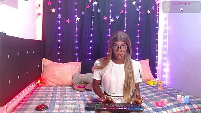 antonella wolfe02 online show from March 27, 5:21 am