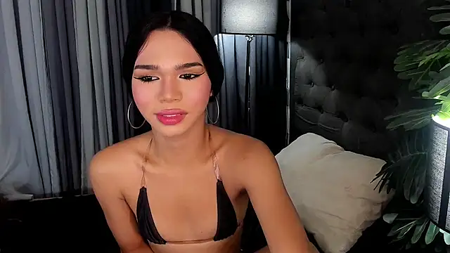 asianpetiteprincess online show from June 12, 9:41 am