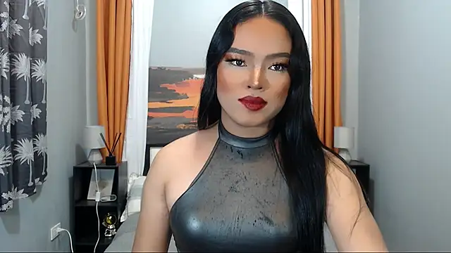 Fantacyloverr online show from February 12, 12:00 pm