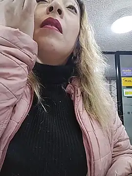 DanaMontana online show from April 16, 7:14 pm