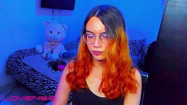 lillykittyyy online show from March 17, 5:53 am