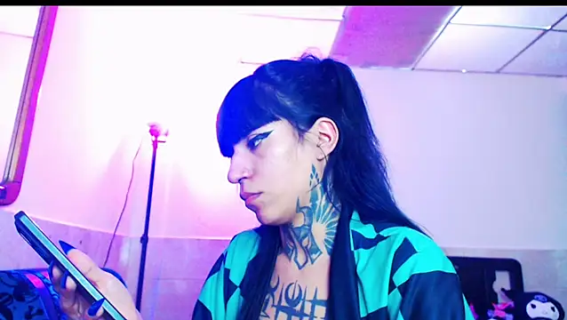 jazmin wolf online show from February 8, 8:37 pm