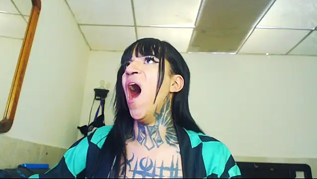 jazmin wolf online show from March 22, 1:05 pm