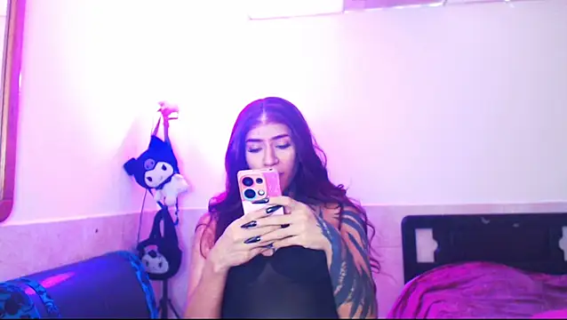 jazmin wolf online show from April 14, 1:05 pm