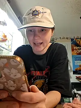 SugarNCinnamon online show from April 10, 1:12 am