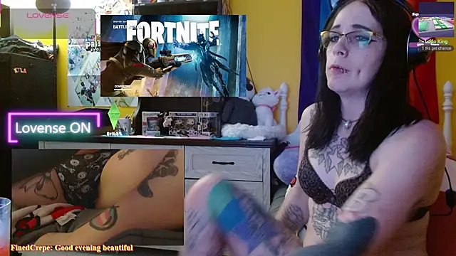 KylaRaven online show from May 23, 3:35 am