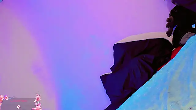 zoe rous2 online show from March 18, 1:43 pm