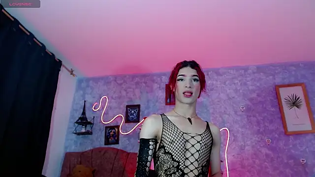 Everlin  Hot  online show from March 8, 1:12 am